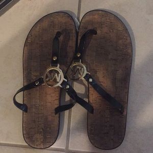 MICHAEL KORS size 9 sandals